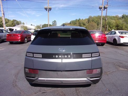Used 2023 Hyundai Ioniq 5 SE w/ Cargo Package image 7