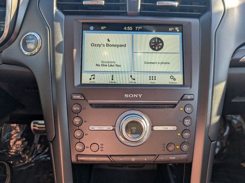 Used 2018 Ford Fusion Titanium image 20