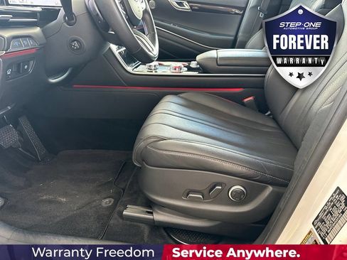 Used 2025 Genesis GV80 2.5T Standard AWD/4WD image 13
