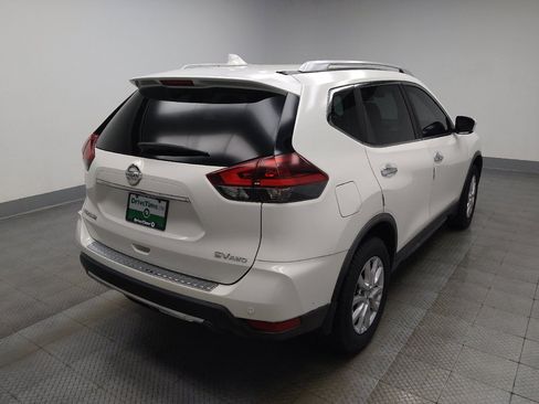 Used 2020 Nissan Rogue SV AWD/4WD image 9