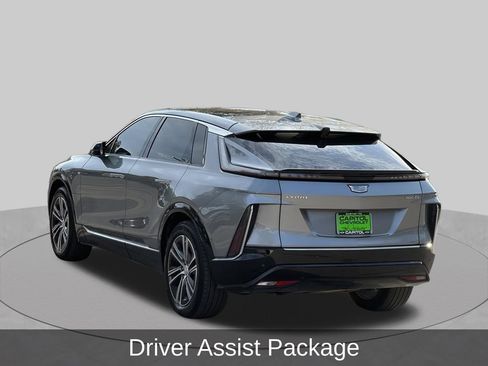 Used 2024 Cadillac Lyriq Luxury AWD/4WD image 3