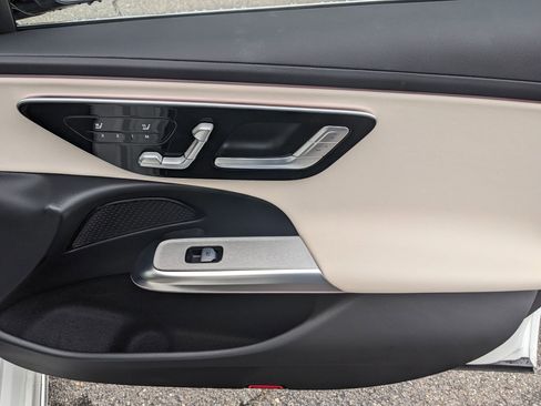 Certified 2025 Mercedes-Benz E 350 4MATIC Sedan image 35