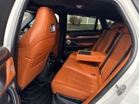 Used 2015 BMW X6 M Base image 32