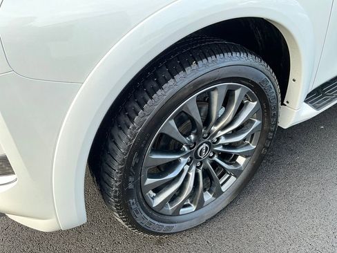 Used 2024 Nissan Armada Platinum w/ Captain's Chairs Package image 20