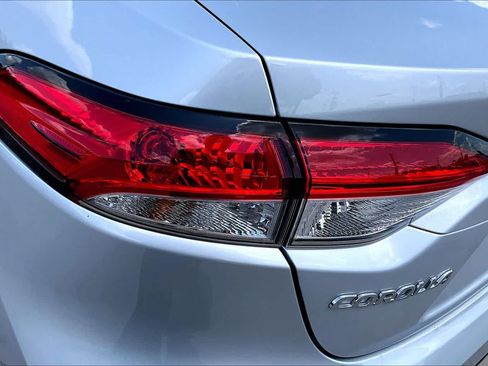 Used 2024 Toyota Corolla LE FWD image 29