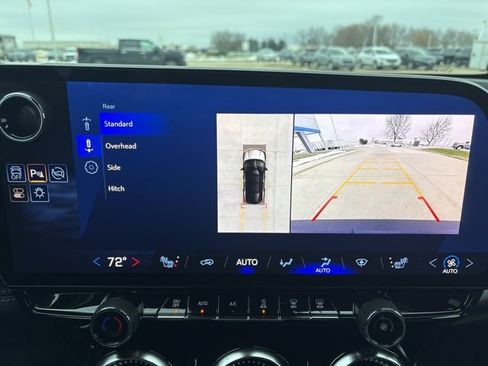 Used 2024 Chevrolet Blazer EV LT image 34