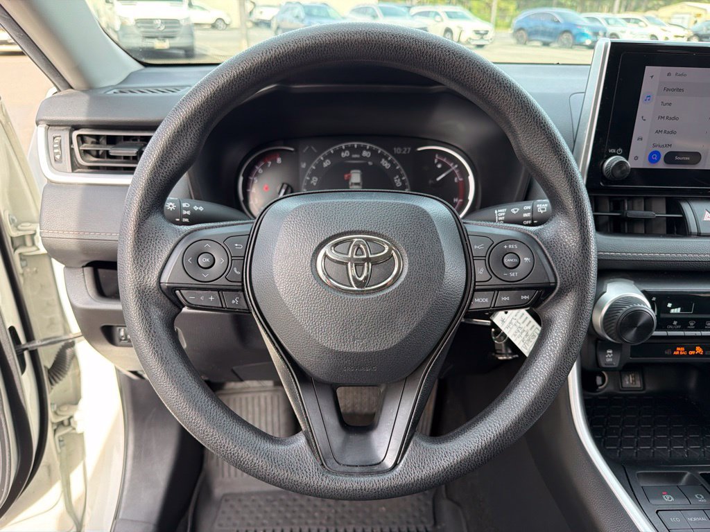 Used 2024 Toyota RAV4 LE AWD/4WD image 15