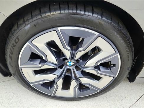 Used 2024 BMW 740i image 57