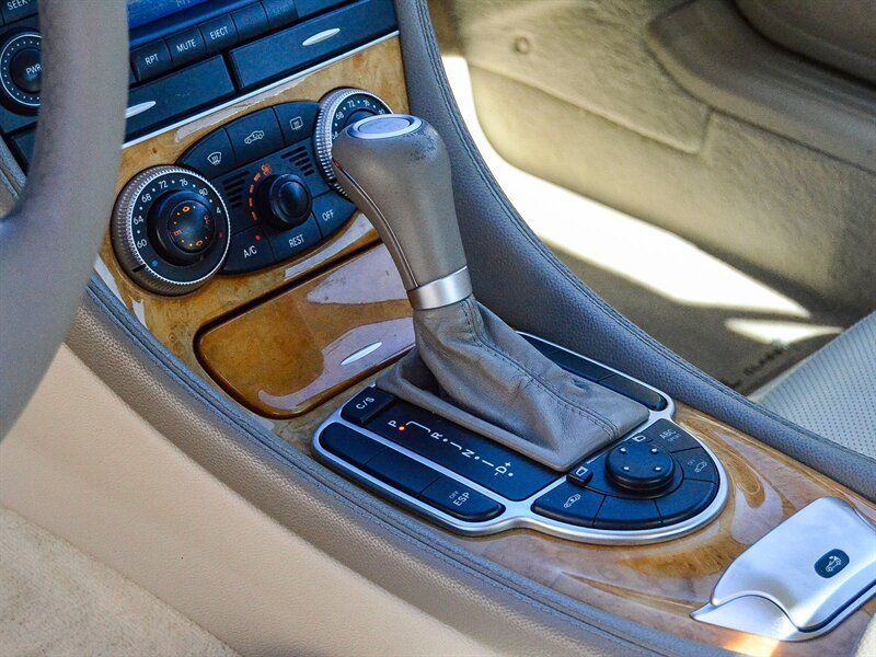 Used 2006 Mercedes-Benz SL 500 image 30