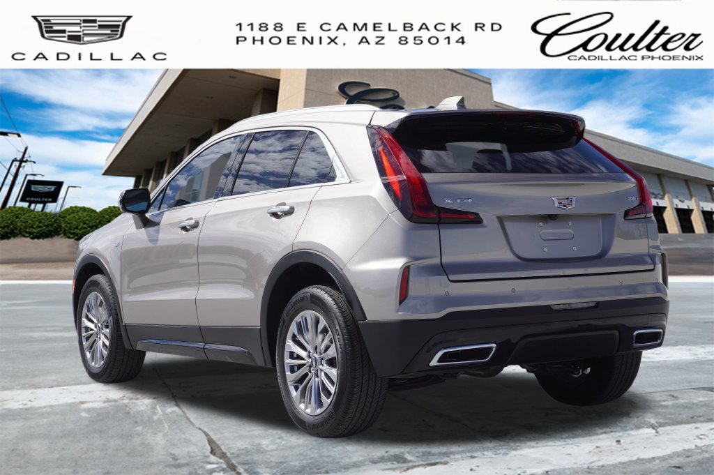 Certified 2025 Cadillac XT4 Premium Luxury FWD image 3