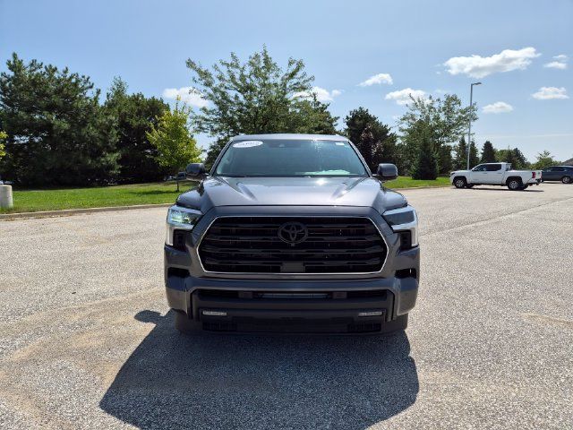 Used 2023 Toyota Sequoia SR5 w/ SR5 Premium Package AWD/4WD image 2