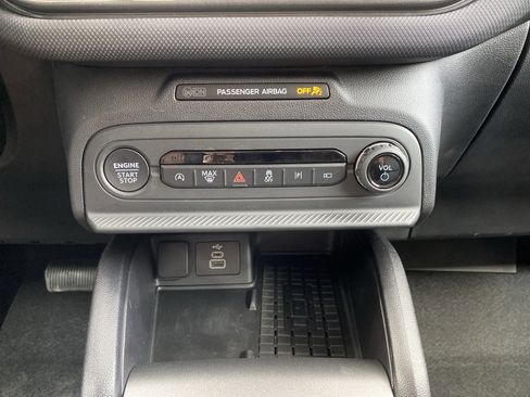 Used 2025 Ford Bronco Sport Outer Banks w/ Outer Banks Tech Package+ image 39