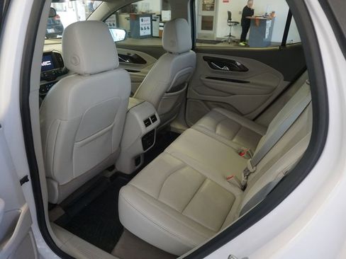 Used 2019 GMC Terrain Denali w/ Advanced Safety Package AWD/4WD image 24