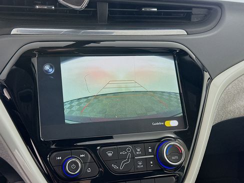 Used 2021 Chevrolet Bolt LT FWD image 22