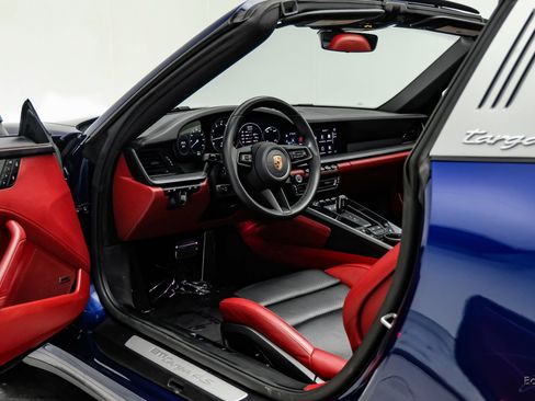 Used 2024 Porsche 911 Targa 4S image 42