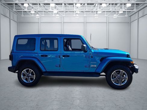 Used 2020 Jeep Wrangler Unlimited Sahara image 6