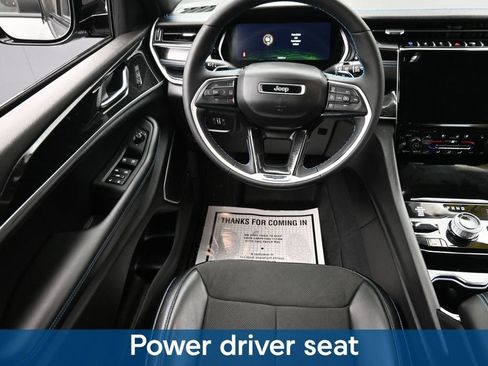 Used 2023 Jeep Grand Cherokee Trailhawk w/ Luxury Tech Group III AWD/4WD image 15