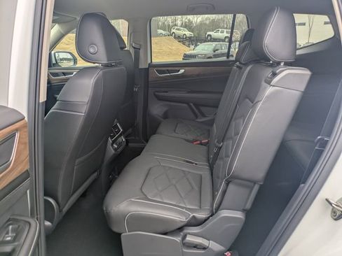 New 2026 Volkswagen Atlas SE FWD image 16