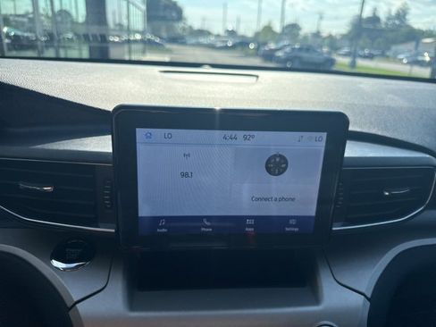 Used 2023 Ford Explorer XLT w/ Equipment Group 202A image 18