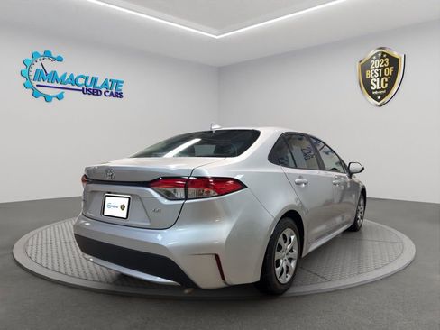 Used 2020 Toyota Corolla LE image 5