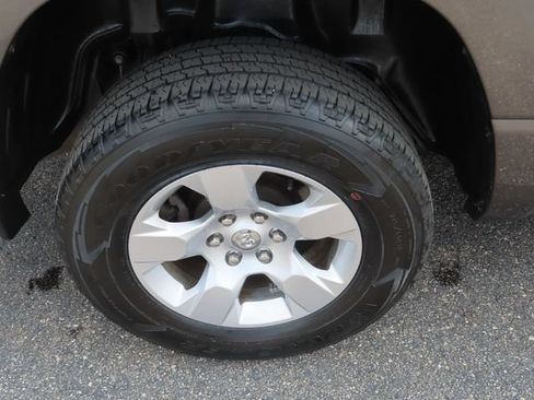 Used 2023 RAM 1500 Big Horn AWD/4WD image 16