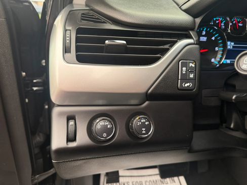 Used 2015 Chevrolet Tahoe LT AWD/4WD image 29