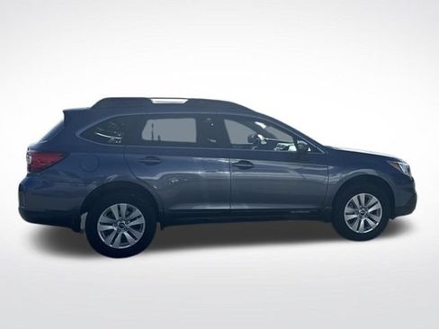 Used 2016 Subaru Outback 2.5i Premium AWD/4WD image 9