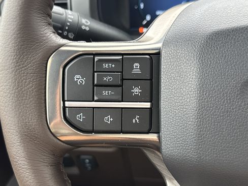 Used 2025 Ford F150 King Ranch w/ FX4 Off-Road Package image 16