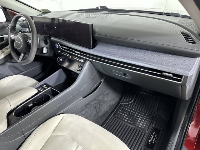 Used 2025 Hyundai Sonata SEL FWD image 30