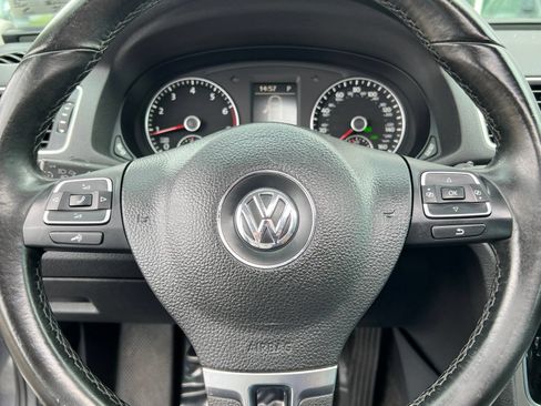Used 2015 Volkswagen Passat 1.8T SE FWD image 10