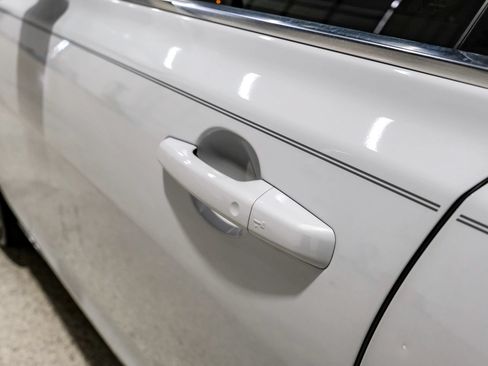 Used 2018 Jaguar XF Portfolio RWD image 51