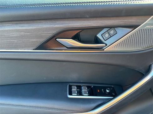 Used 2022 Jaguar F-PACE S image 19