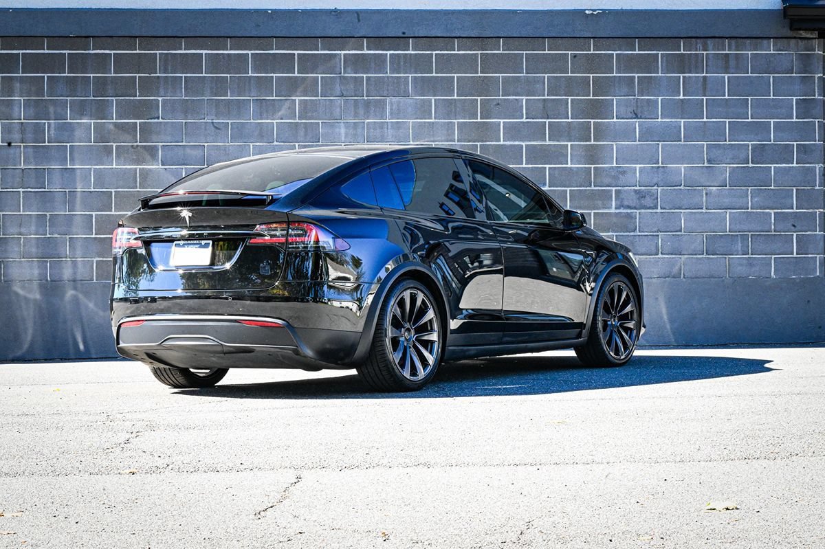 Used 2022 Tesla Model X AWD/4WD image 3