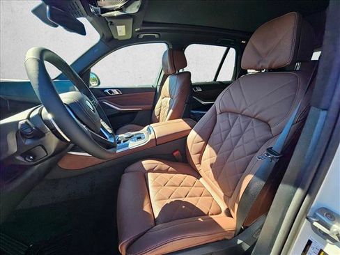 New 2026 BMW X5 xDrive40i w/ Climate Comfort Package image 16