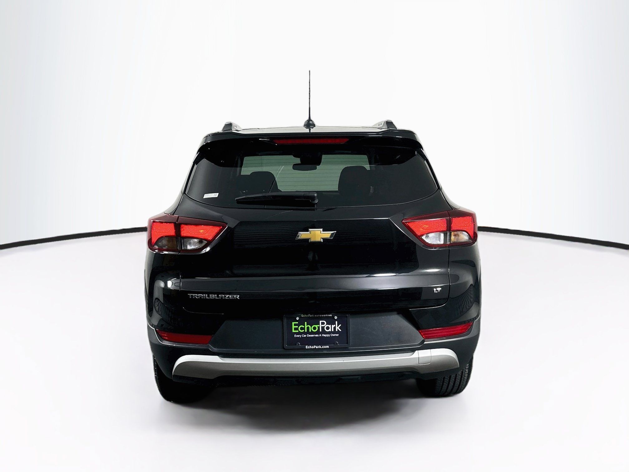 Used 2025 Chevrolet TrailBlazer LT FWD image 7