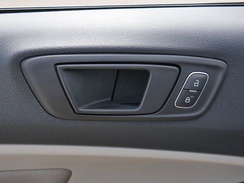 Used 2022 Ford EcoSport S image 48