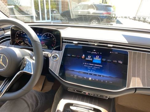 New 2026 Mercedes-Benz E 350 4MATIC Sedan image 20