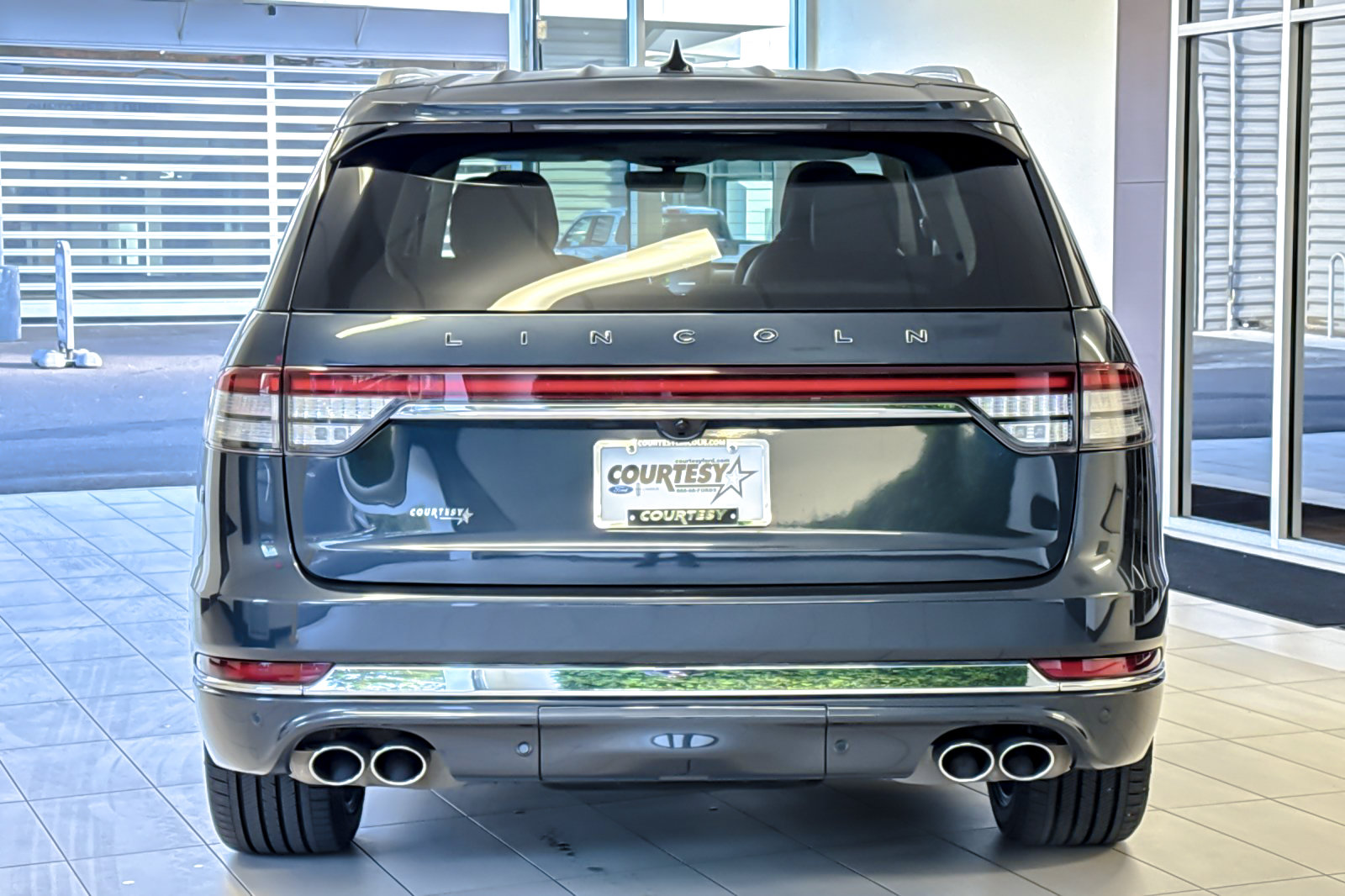 Certified 2023 Lincoln Aviator Black Label w/ Dynamic Handling Package AWD/4WD image 5