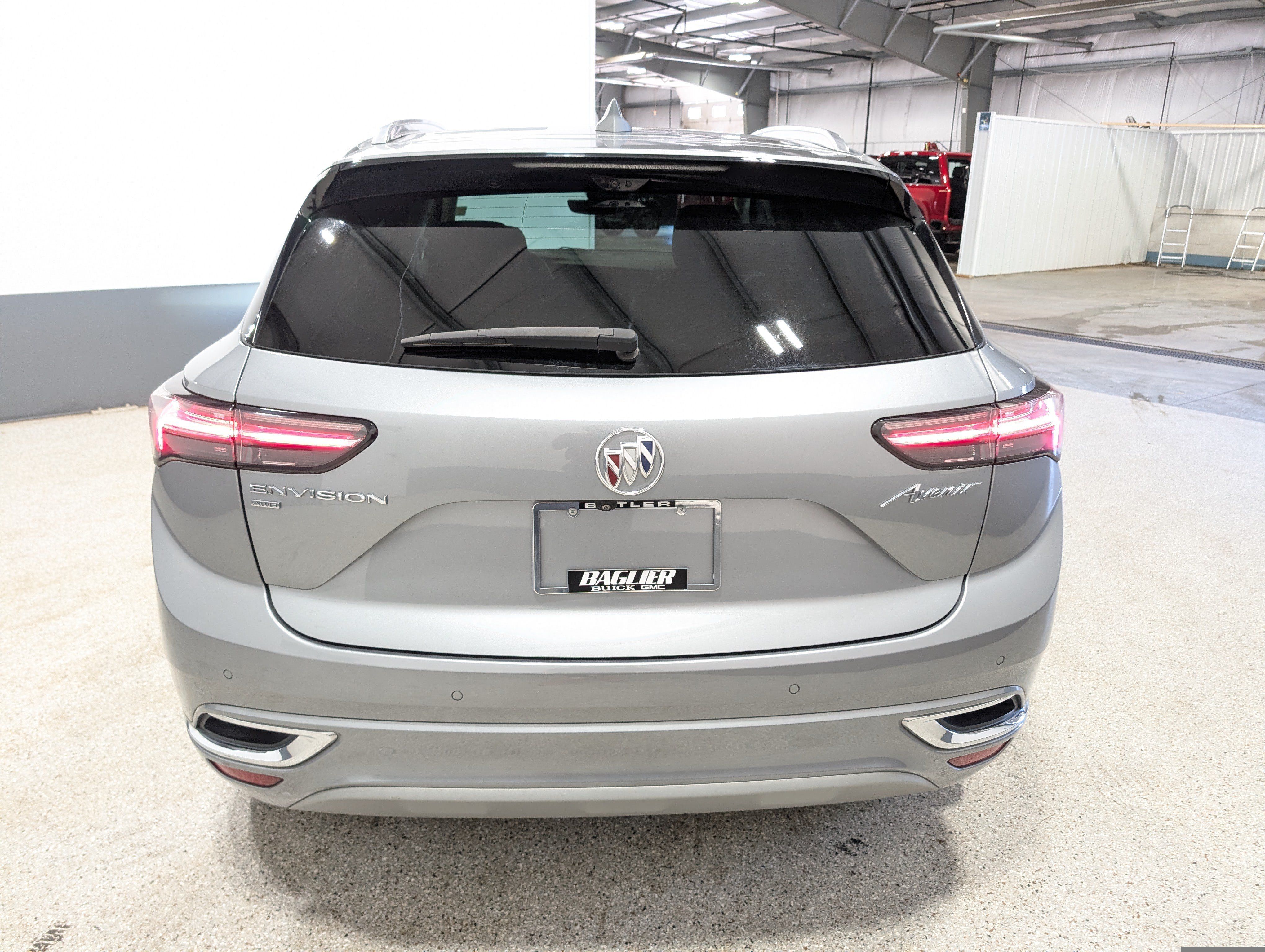 Used 2023 Buick Envision Avenir AWD/4WD image 4