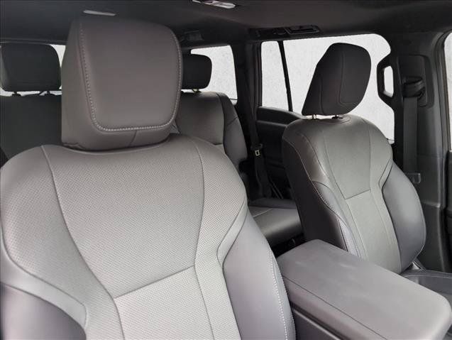 Used 2024 Lexus GX 550 w/ Cold Area Package AWD/4WD image 29