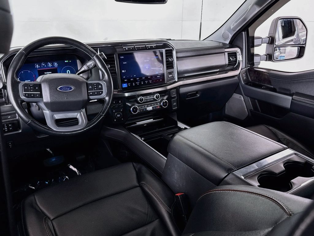 Used 2024 Ford F350 Lariat w/ FX4 Off-Road Package AWD/4WD image 35