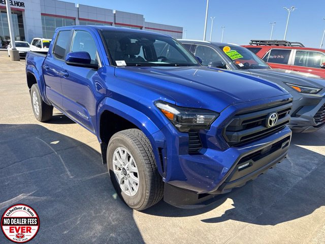 Used 2024 Toyota Tacoma SR5 AWD/4WD image 11