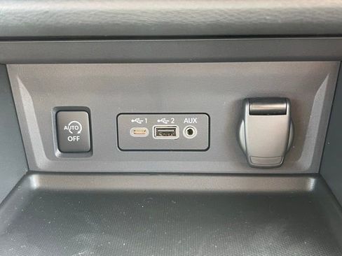 New 2025 Nissan Sentra SR w/ SR Premium Package image 29