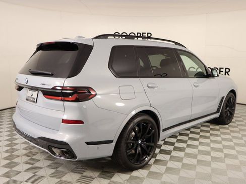 New 2026 BMW X7 xDrive40i w/ M Sport Package AWD/4WD image 23