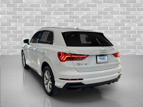 Used 2025 Audi Q3 2.0T Premium image 3