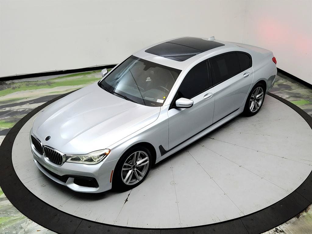 Used 2016 BMW 750i xDrive AWD/4WD image 33