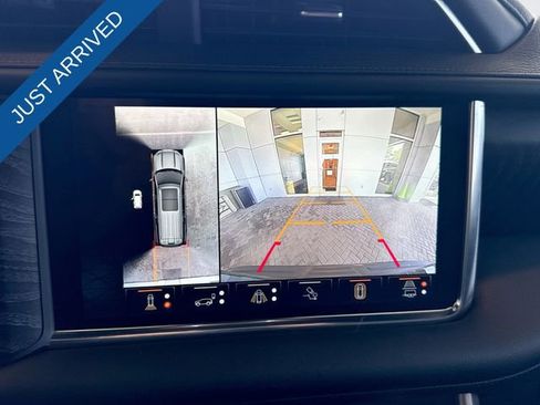 Used 2024 GMC Yukon XL Denali w/ Denali Reserve Package image 17