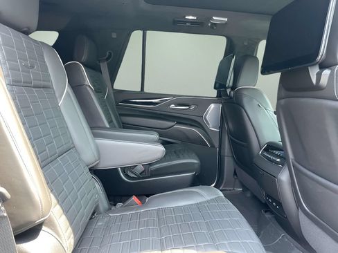 Used 2024 Cadillac Escalade V AWD/4WD image 10