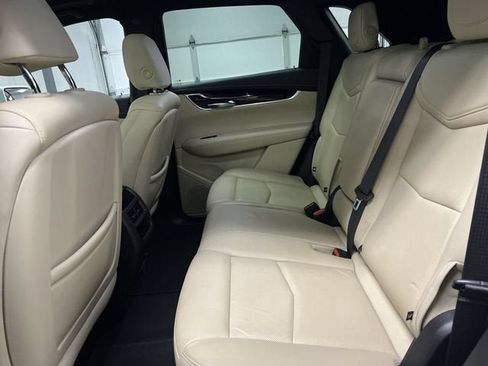 Used 2019 Cadillac XT5 Luxury FWD image 25