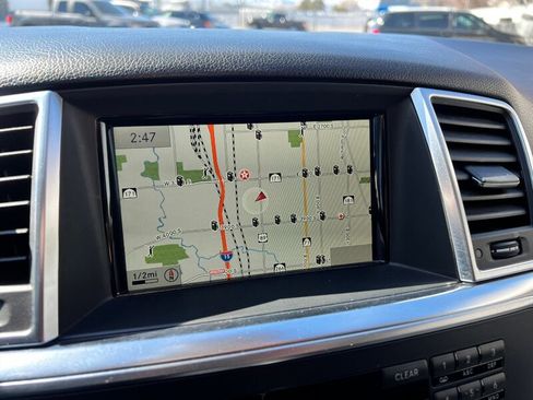 Used 2014 Mercedes-Benz ML 350 4MATIC w/ Premium 1 Package image 39